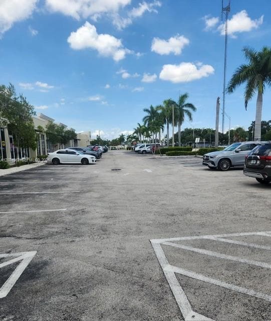 4500 W Hallandale Beach Blvd # 2, Hollywood, FL 33023