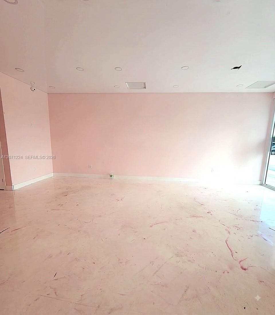 4500 W Hallandale Beach Blvd # 4, Hollywood, FL 33023