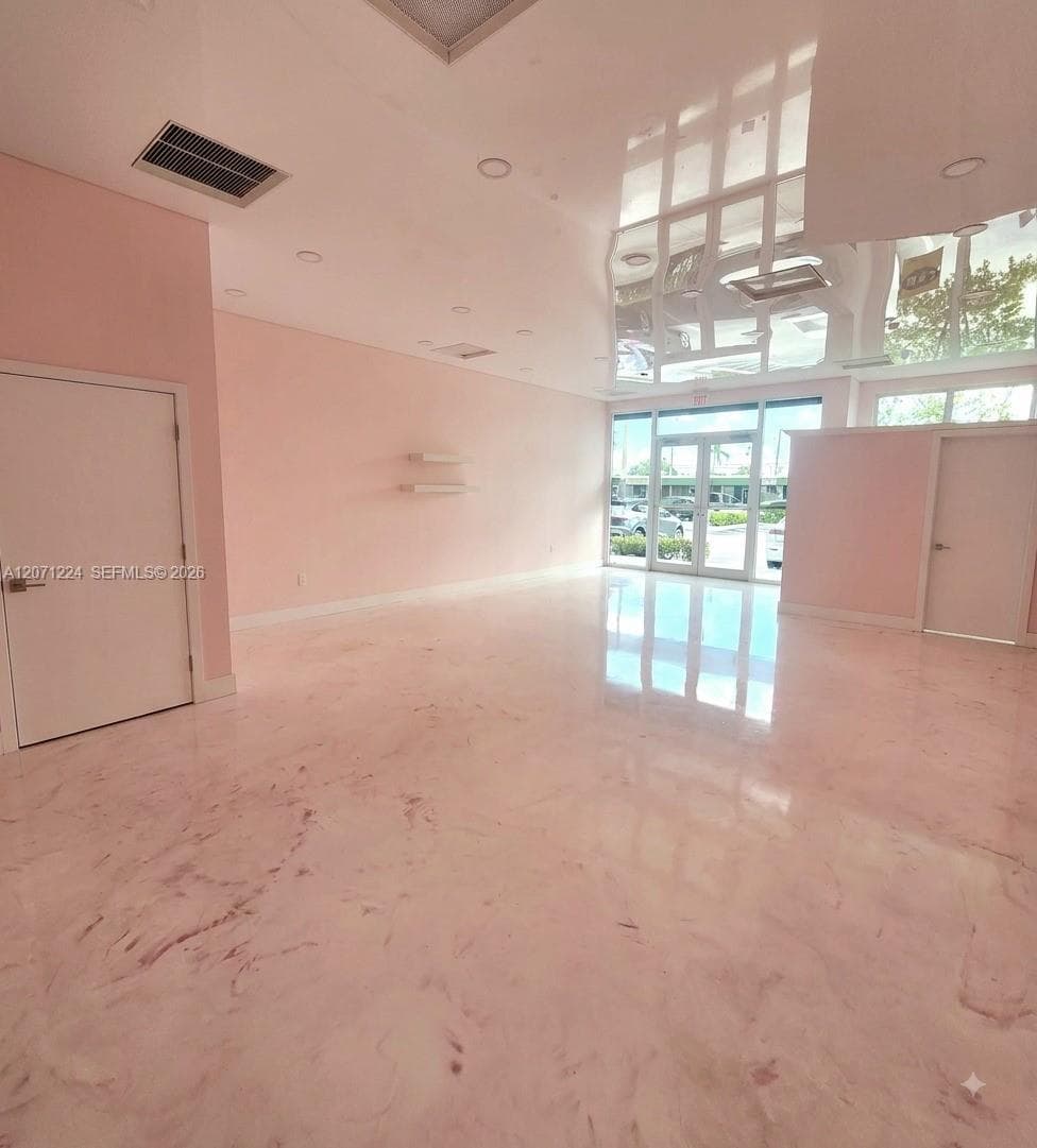 4500 W Hallandale Beach Blvd # 4, Hollywood, FL 33023 photo 5