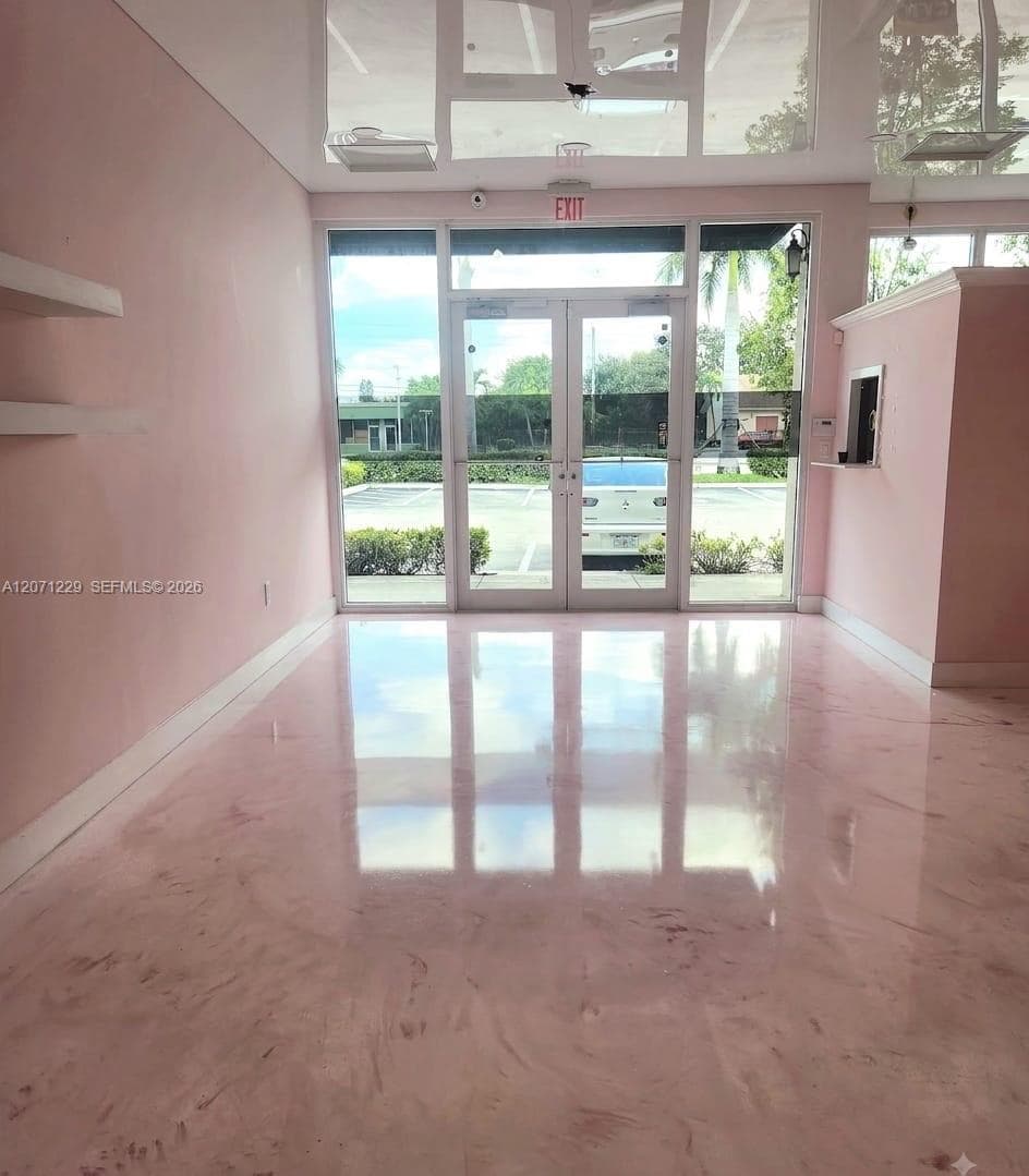 4500 W Hallandale Beach Blvd # 6, Hollywood, FL 33023