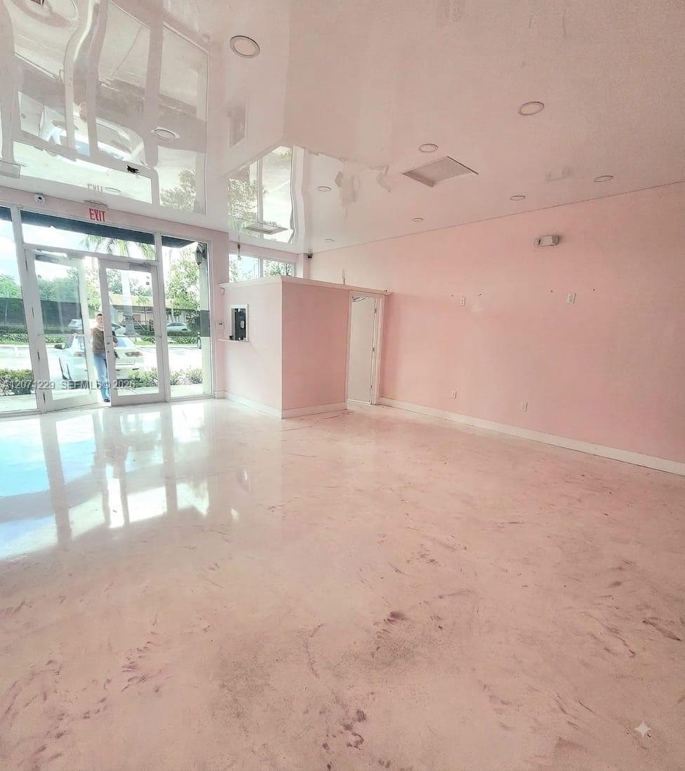 4500 W Hallandale Beach Blvd # 6, Hollywood, FL 33023 photo 5