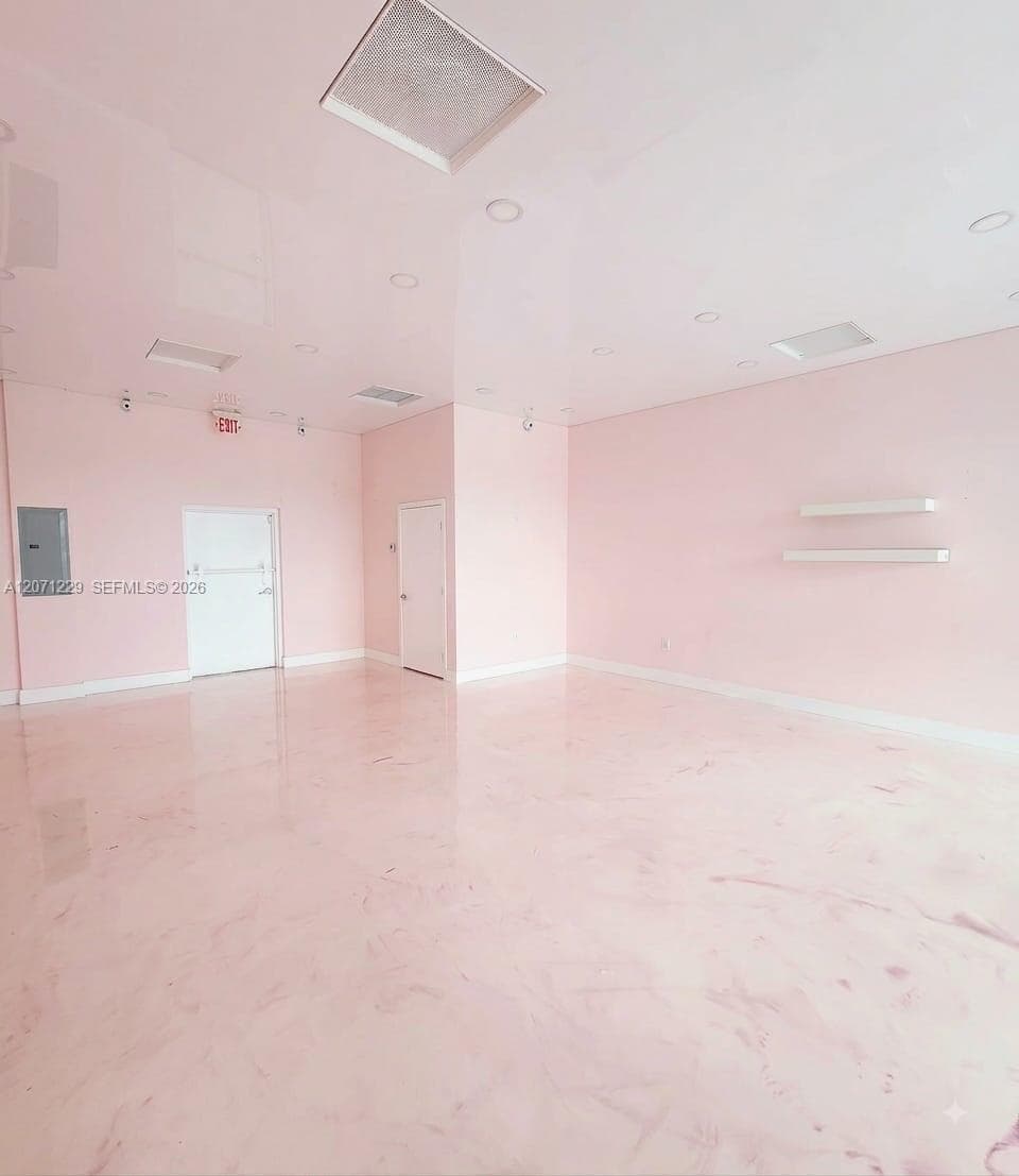 4500 W Hallandale Beach Blvd # 6, Hollywood, FL 33023 photo 4