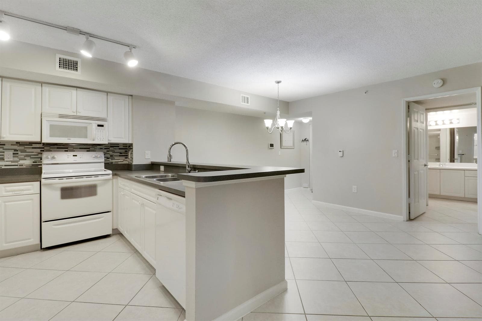 236 VILLAGE Boulevard # 1106, Tequesta, FL 33469 photo 2