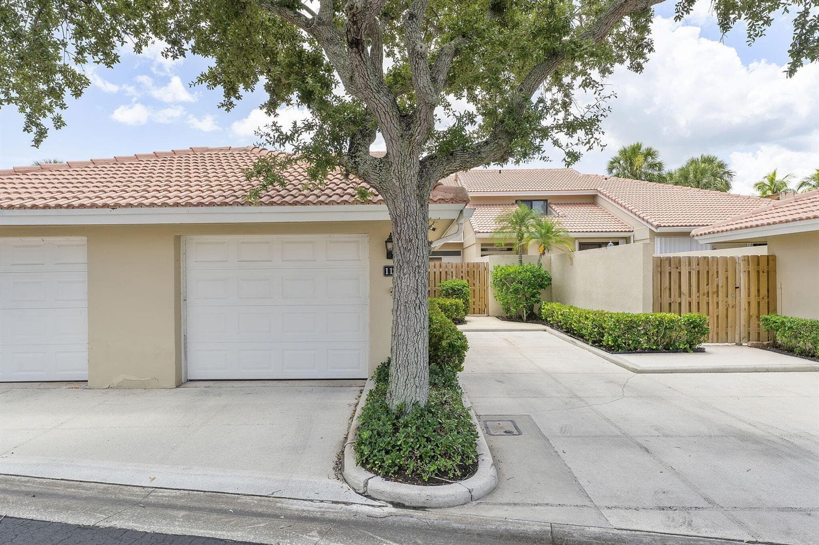 119 Old Meadow Way, Palm Beach Gardens, FL 33418 photo 2