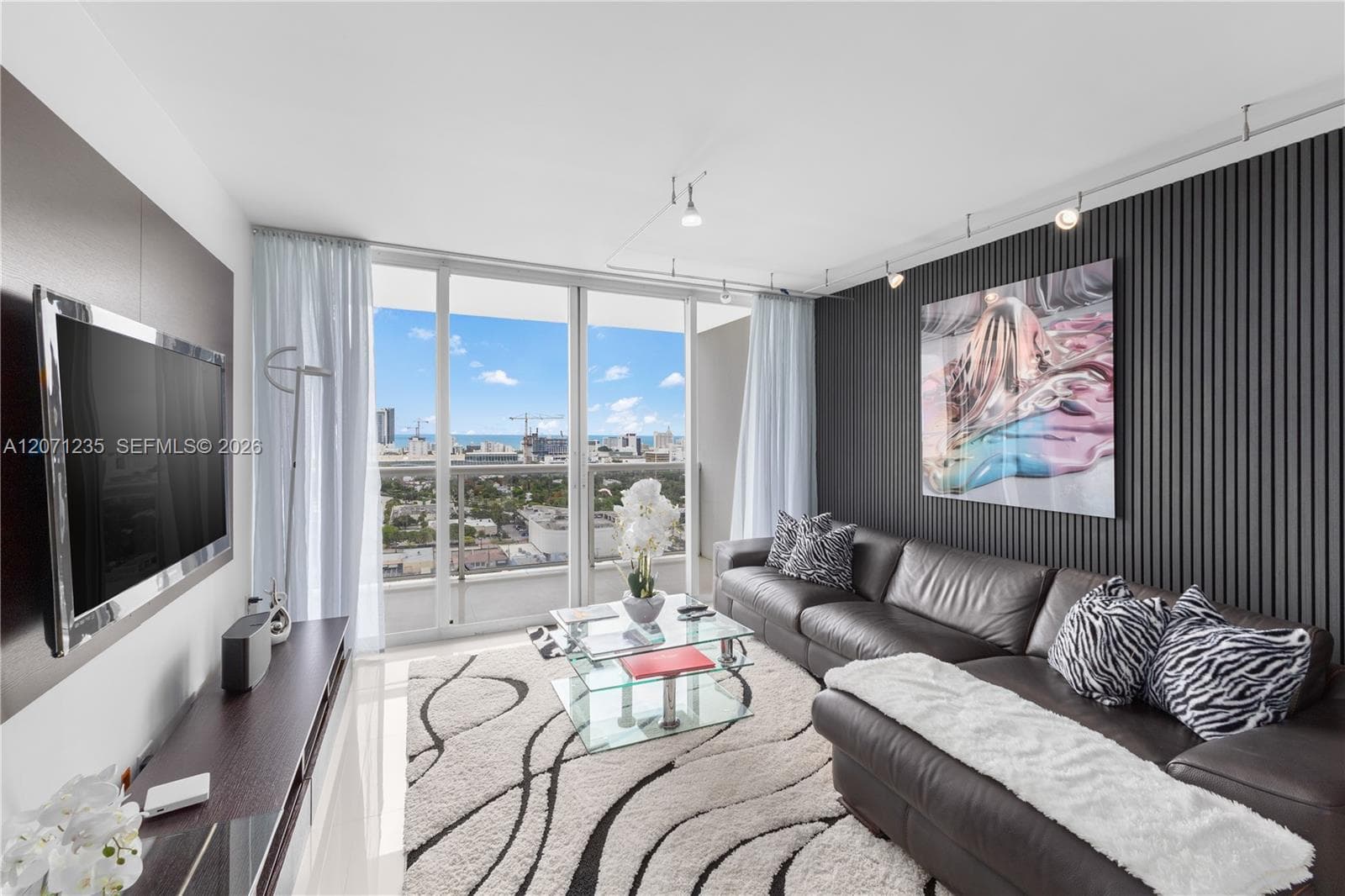 1800 Sunset Harbour Dr # 2409, Miami Beach, FL 33139 photo 3