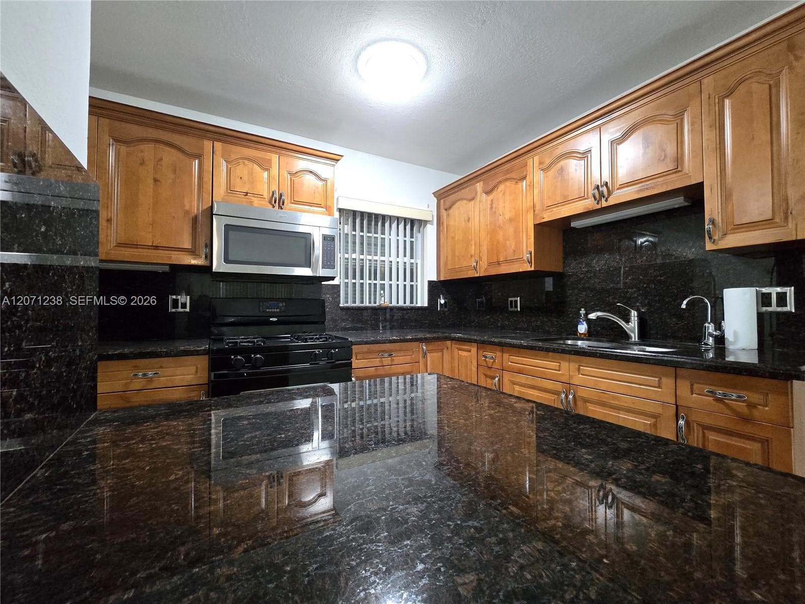 515 Hunter St, West Palm Beach, FL 33405 photo 4