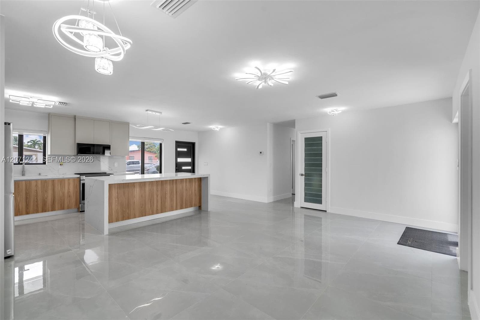 4450 NW 169th Ter, Miami Gardens, FL 33055 photo 2