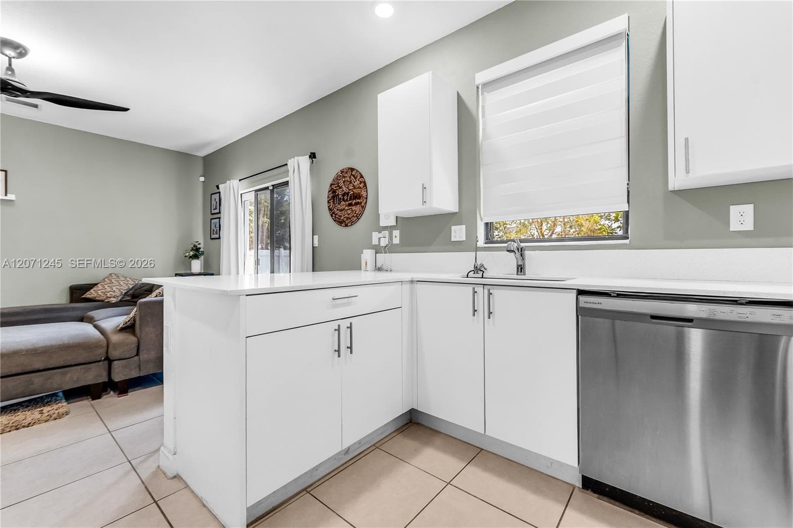 20397 NW 6th Pl, Miami Gardens, FL 33169 photo 4