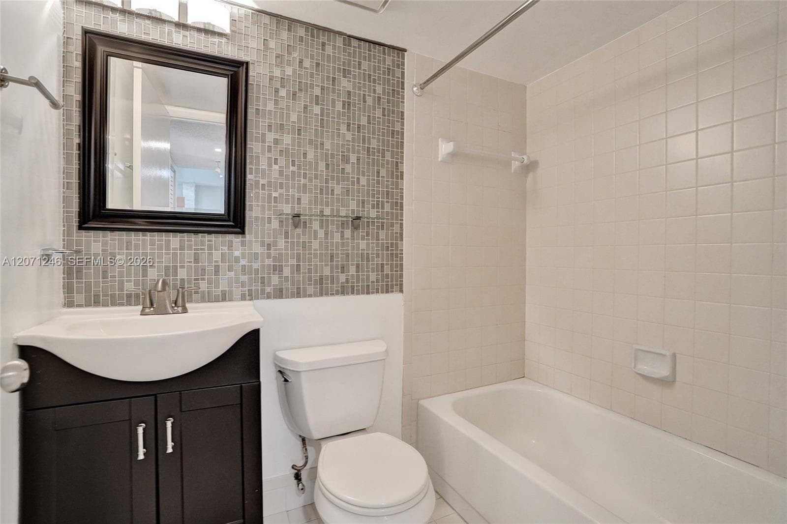 6090 N Sabal Palm Blvd # 208, Tamarac, FL 33319 photo 4