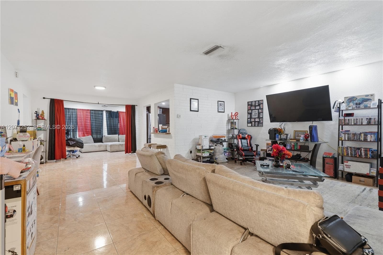 7636 Alhambra Blvd, Miramar, FL 33023 photo 5