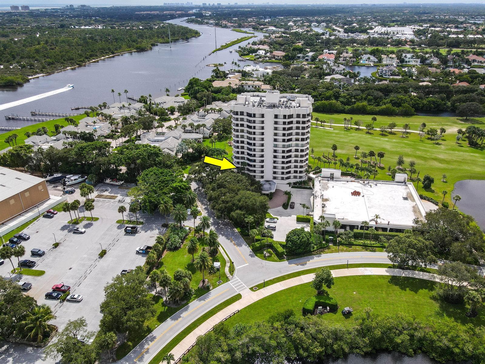 3322 CASSEEKEY ISLAND Road # 302, Jupiter, FL 33477