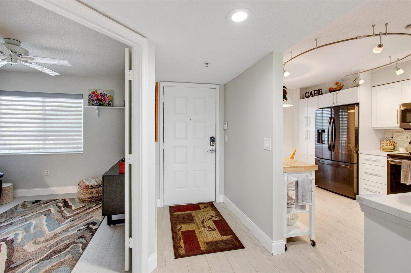 5746 CRYSTAL SHORES Drive # 303, Boynton Beach, FL 33437 photo 4