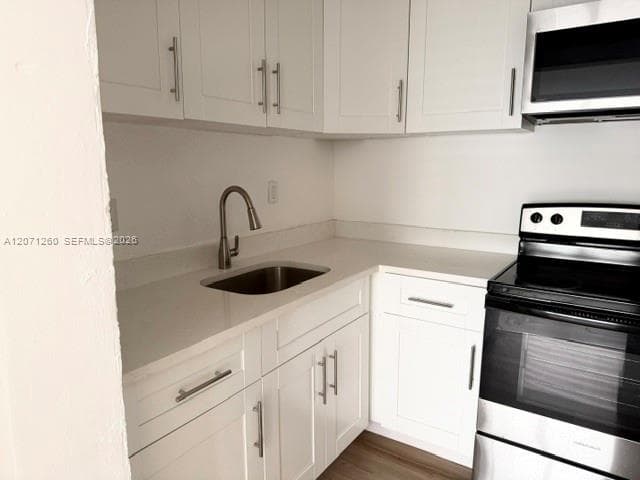 401 SE 10th St # rear, Hallandale Beach, FL 33009 photo 4