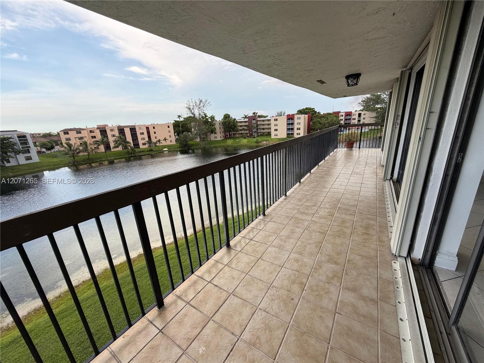 1350 SW 122nd Ave # 404, Miami, FL 33184 photo 4