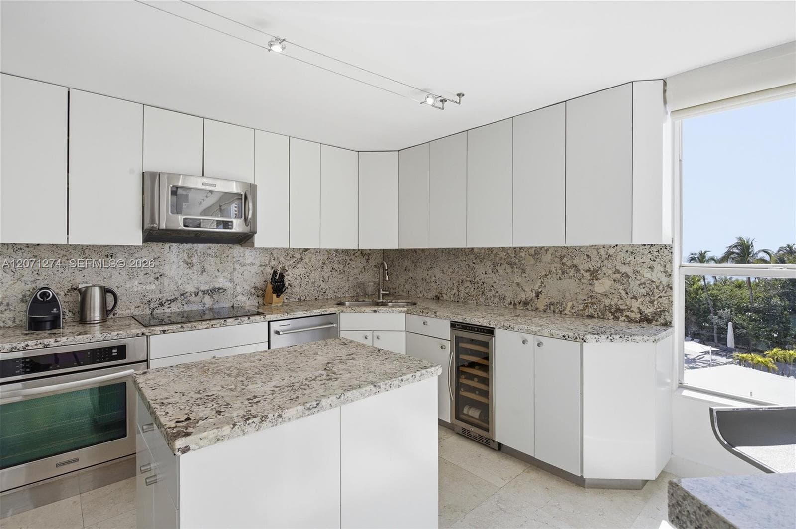 613 Ocean Dr # 5D, Key Biscayne, FL 33149 photo 4