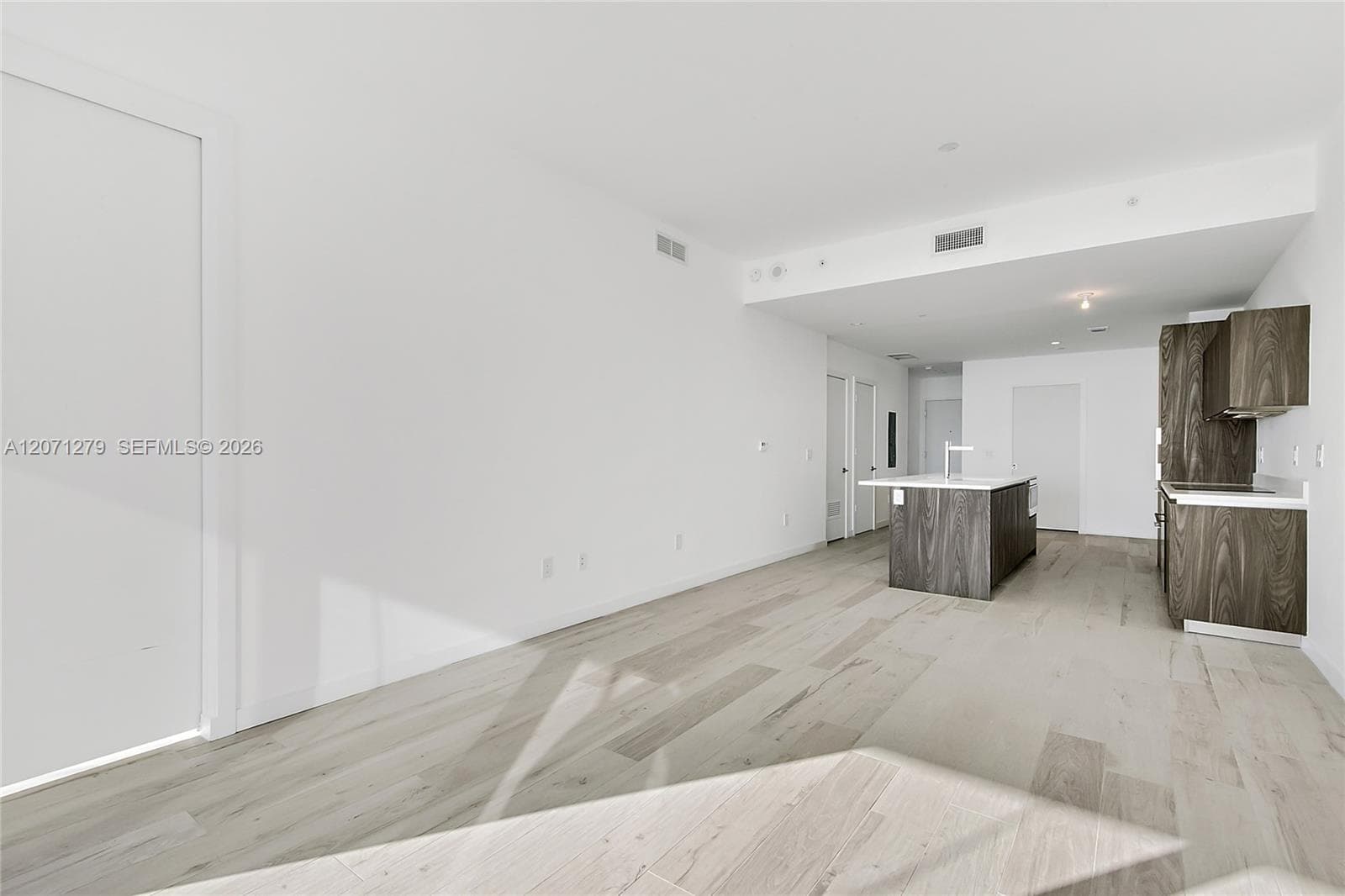 480 NE 31st St # 904, Miami, FL 33137 photo 3