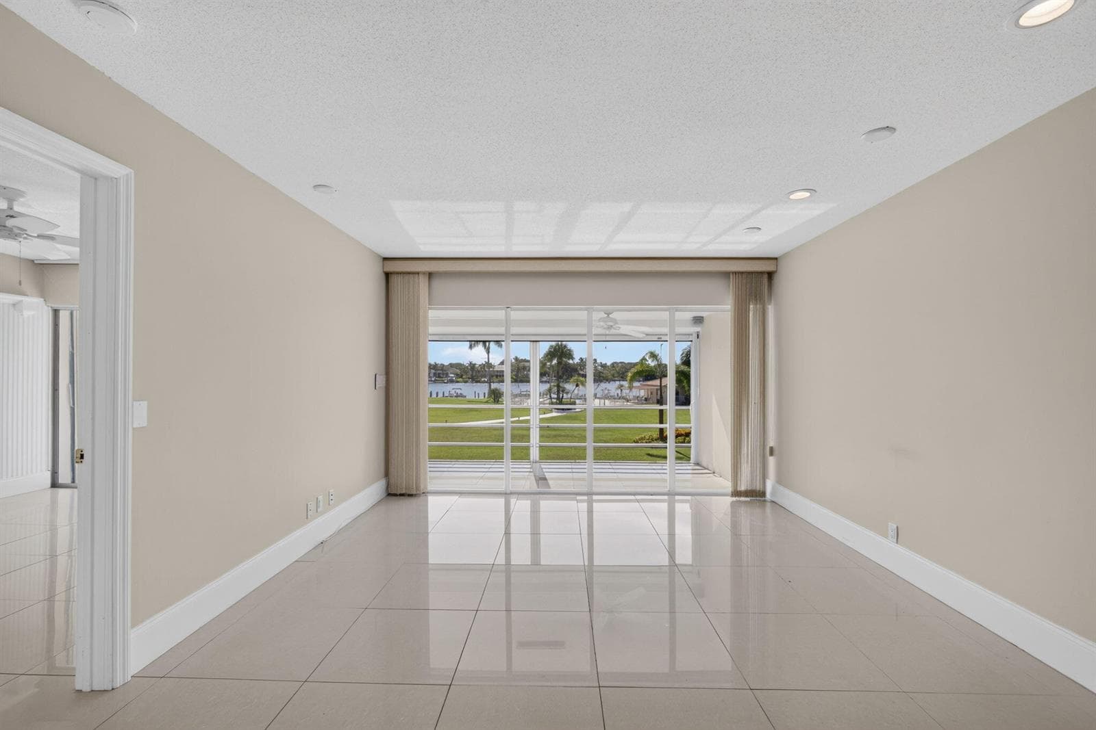 478 Tequesta Drive # 204, Tequesta, FL 33469 photo 5