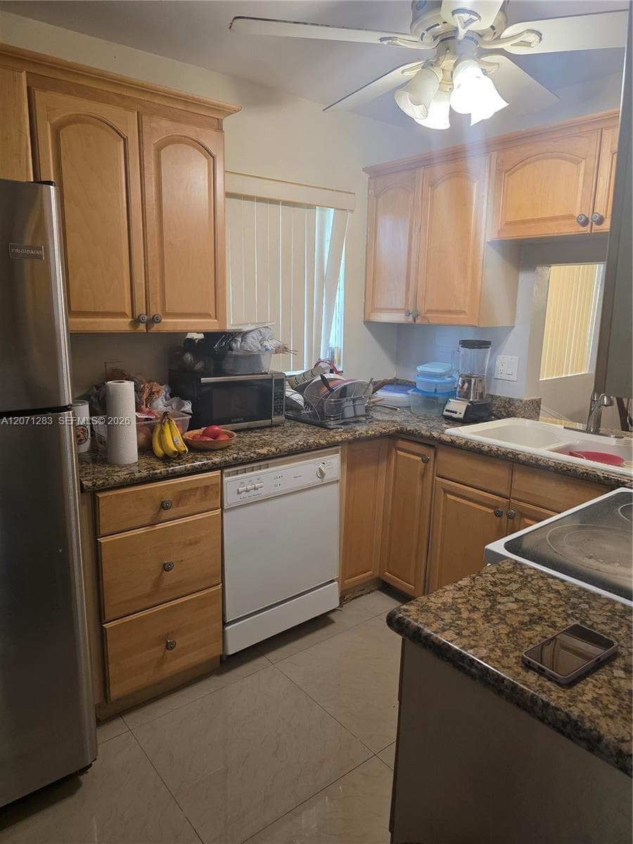 5830 NW 64th Ave # 101, Tamarac, FL 33319 photo 2
