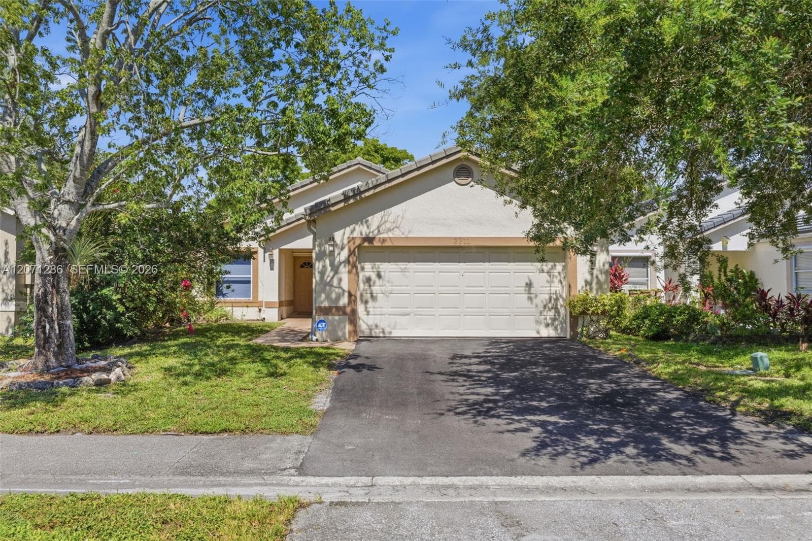 3211 NW 123 Ave, Coral Springs, FL 33065 photo 2