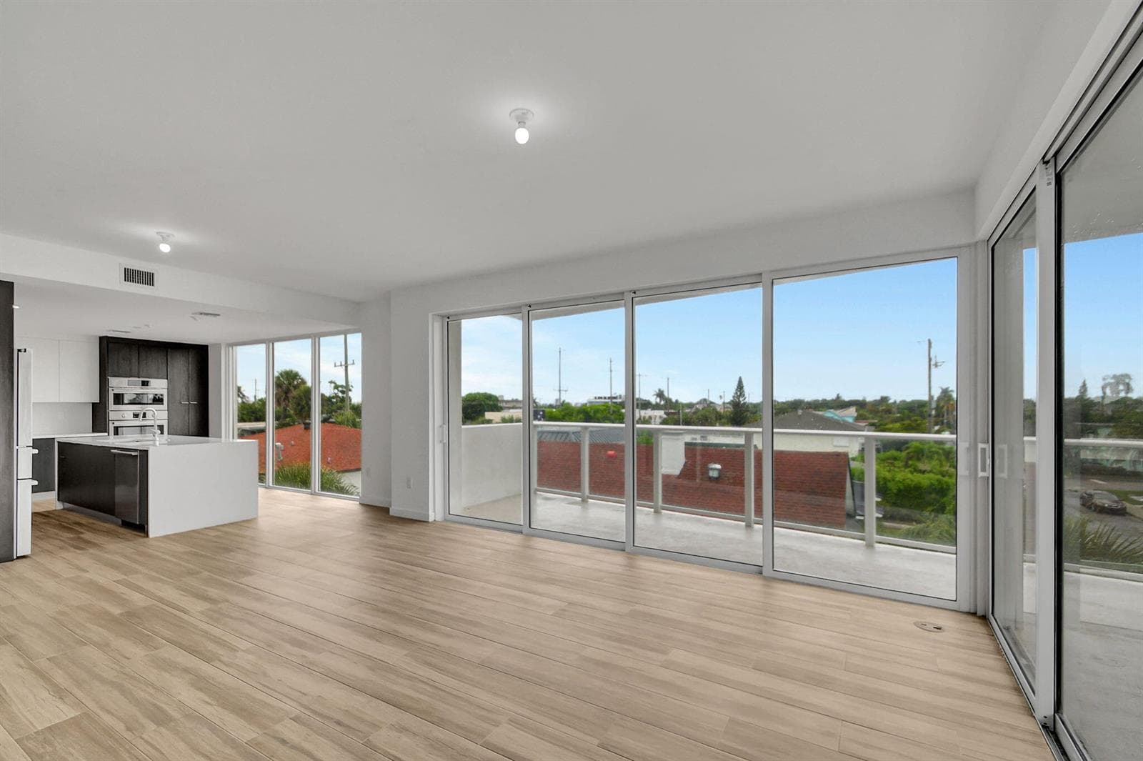 117 Lake Avenue # Unit 304, FL 33460 photo 5