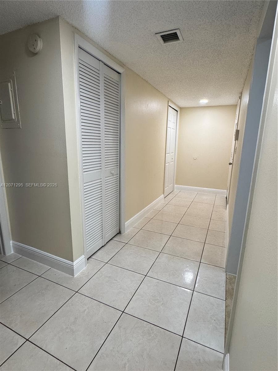 215 Lakeview Dr # 105, Weston, FL 33326 photo 3