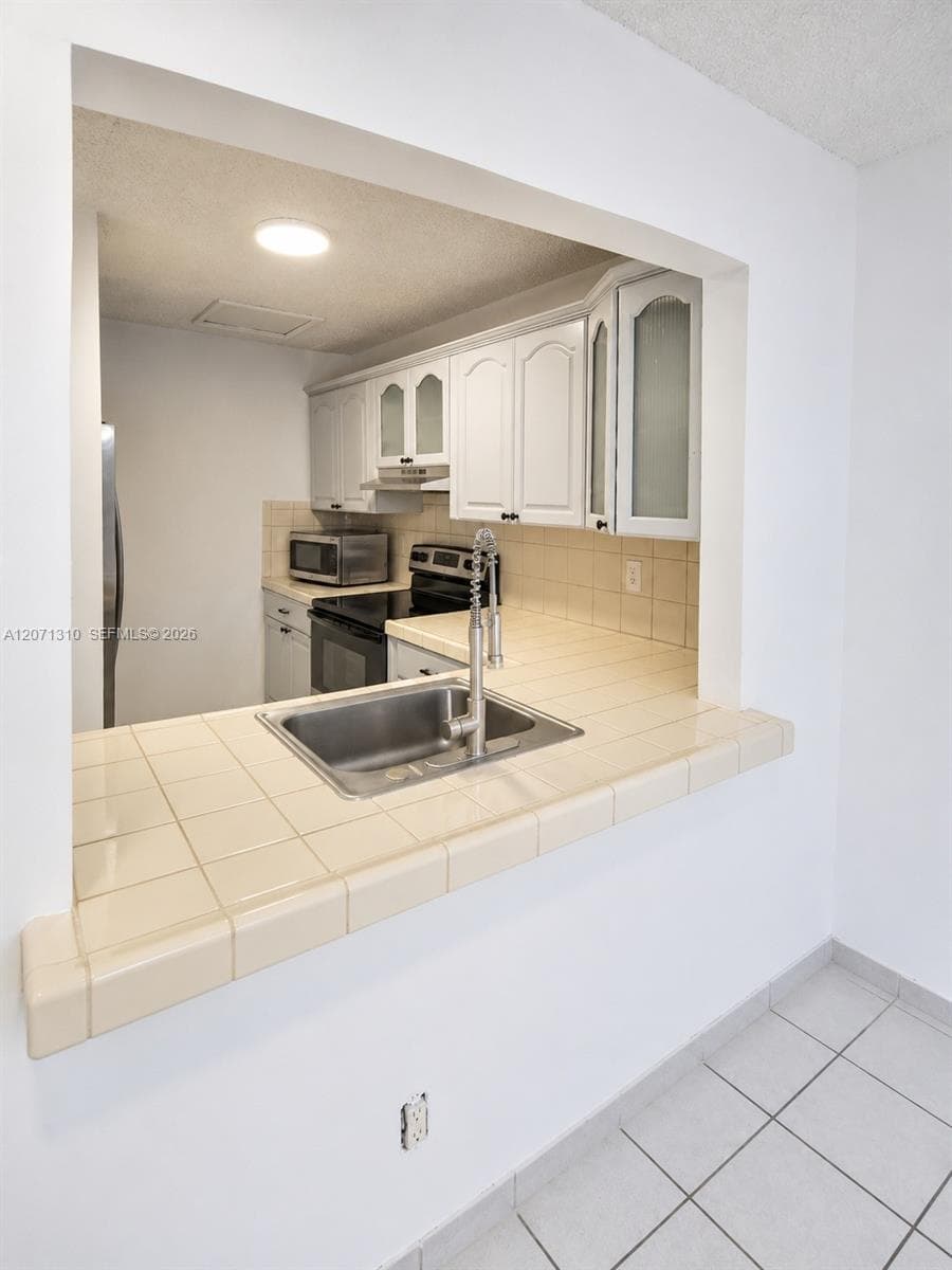 6605 W 26th Dr # 24-18, Hialeah, FL 33016 photo 5
