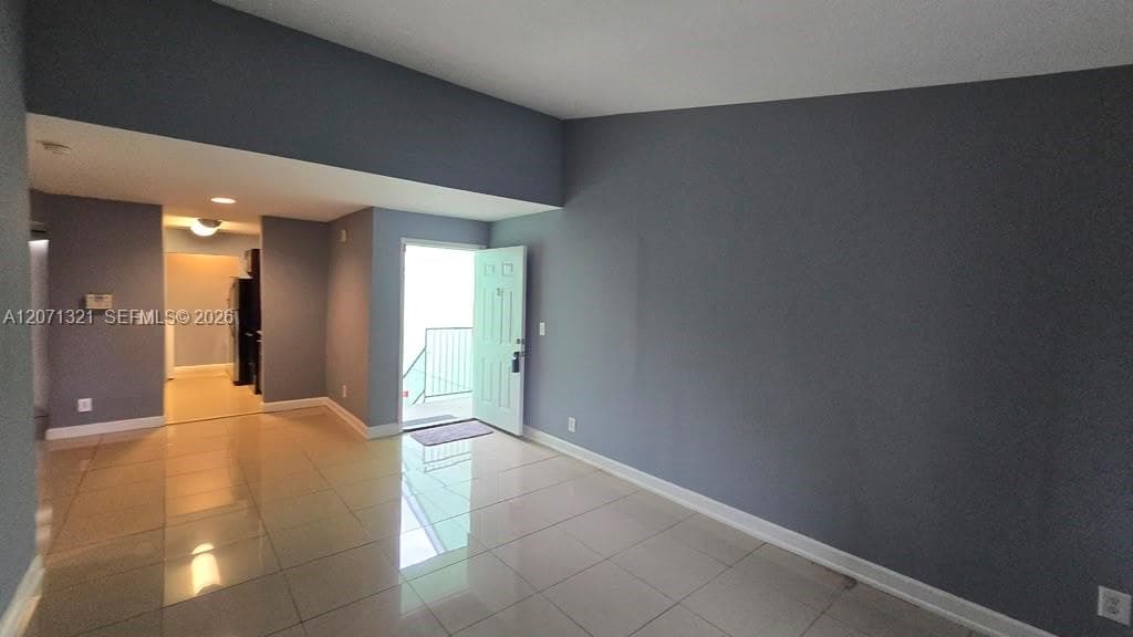 8787 NW 39th St, Sunrise, FL 33351 photo 2