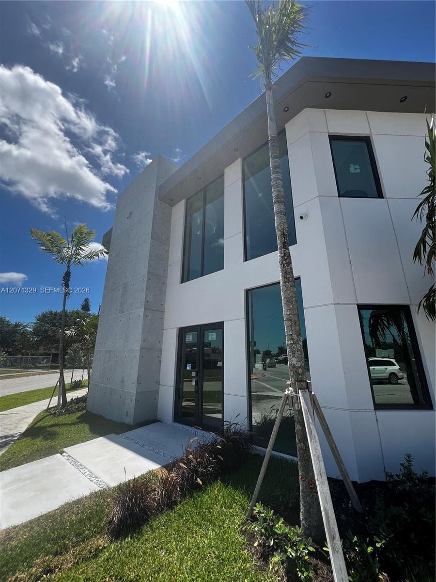 5000 Pembroke Rd, West Park, FL 33021 photo 5