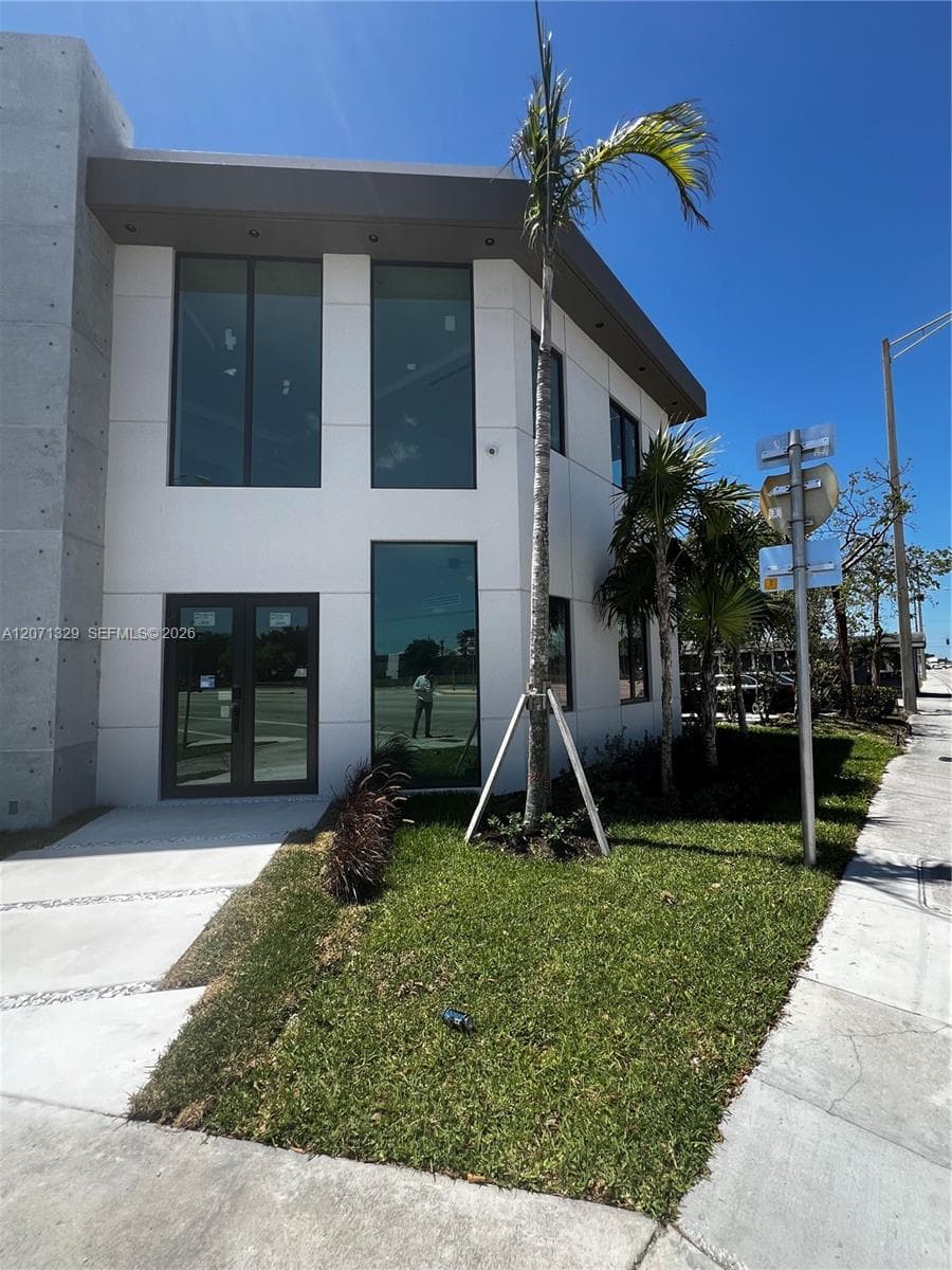 5000 Pembroke Rd, West Park, FL 33021 photo 4