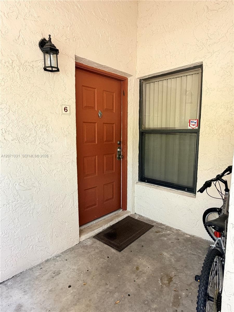 20035 NE 3rd Ct # 6, Miami, FL 33179