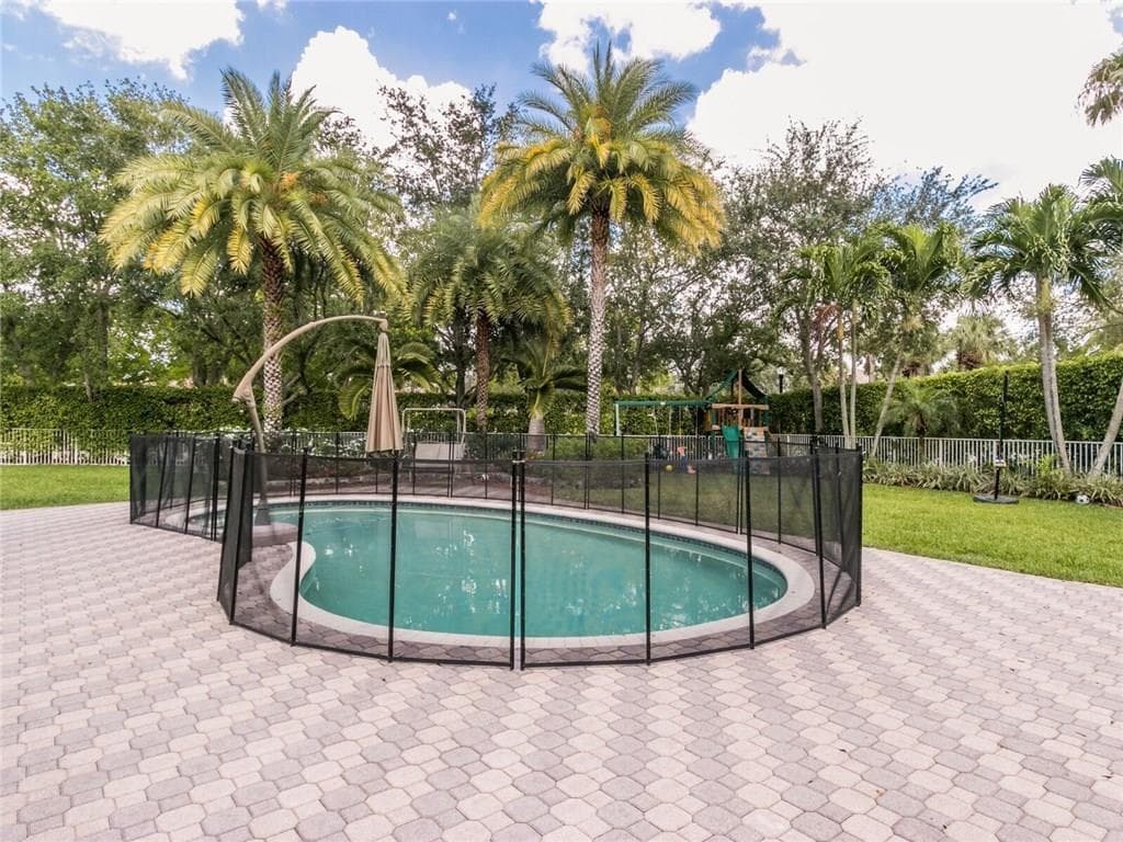 5805 NW 125th Avenue, Coral Springs, FL 33076 photo 2