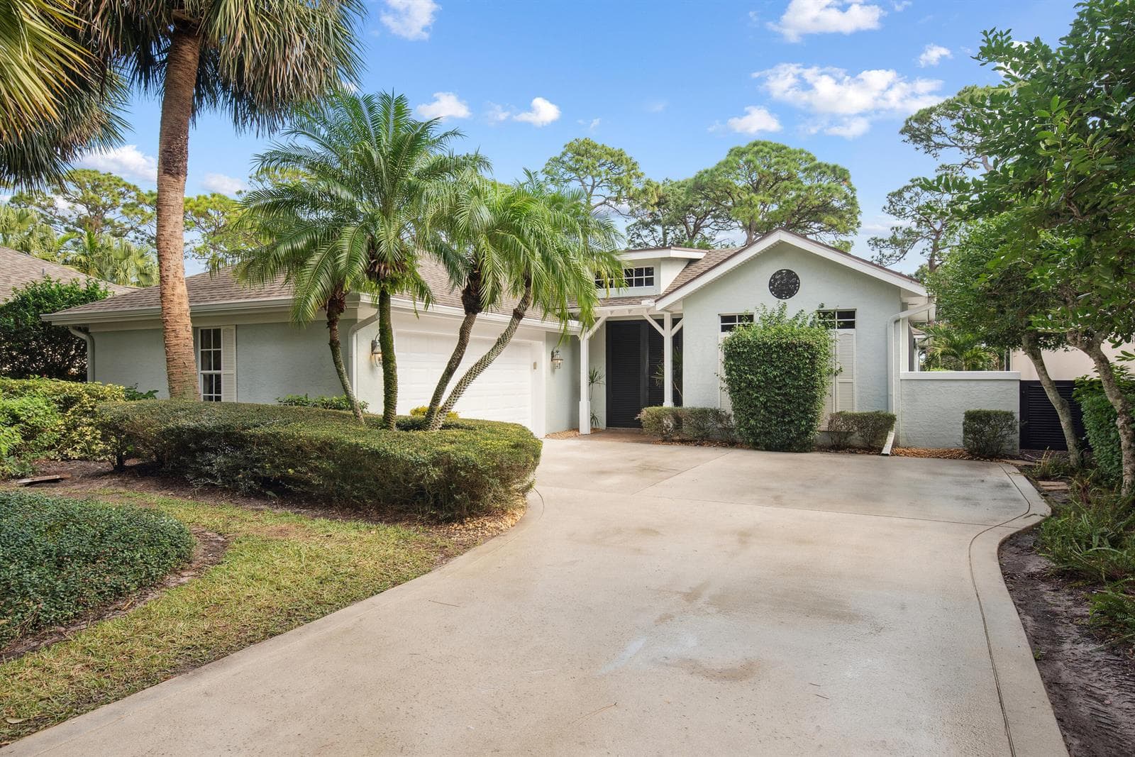 1018 CAROLINA Circle SW, Vero Beach, FL 32962 photo 2