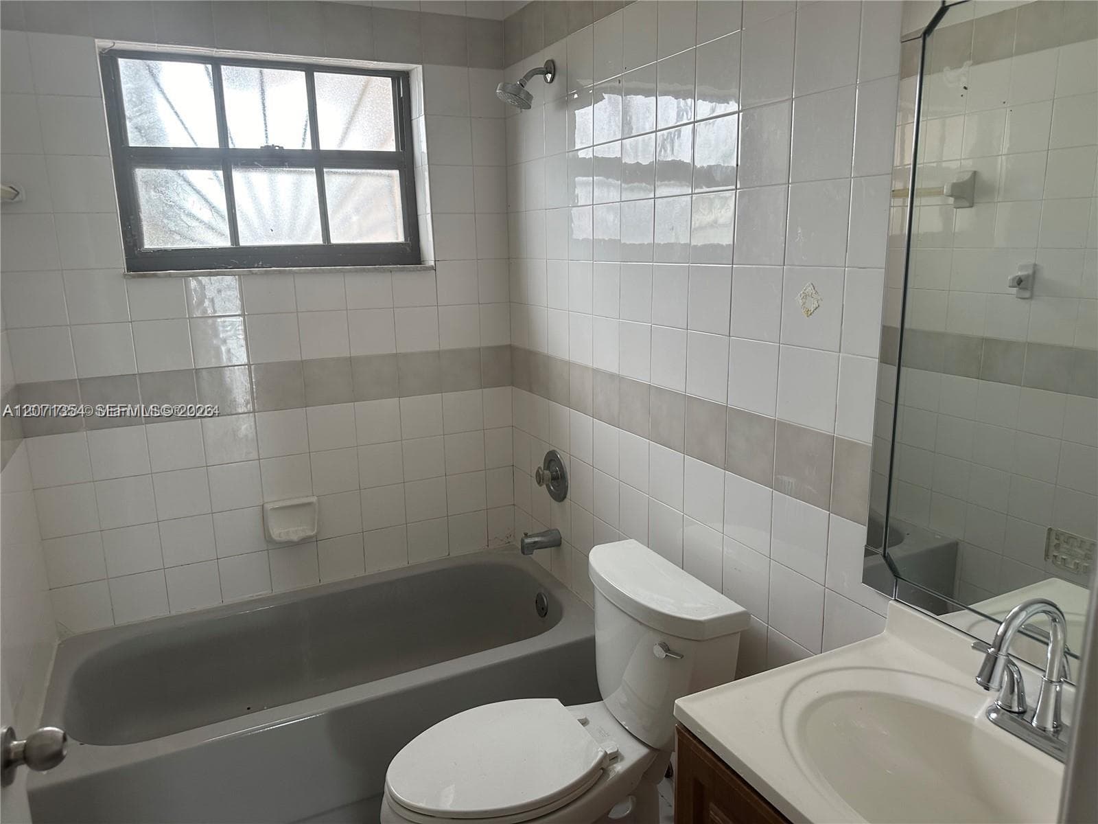 6991 NW 169th Ter, Miami Lakes, FL 33015 photo 3
