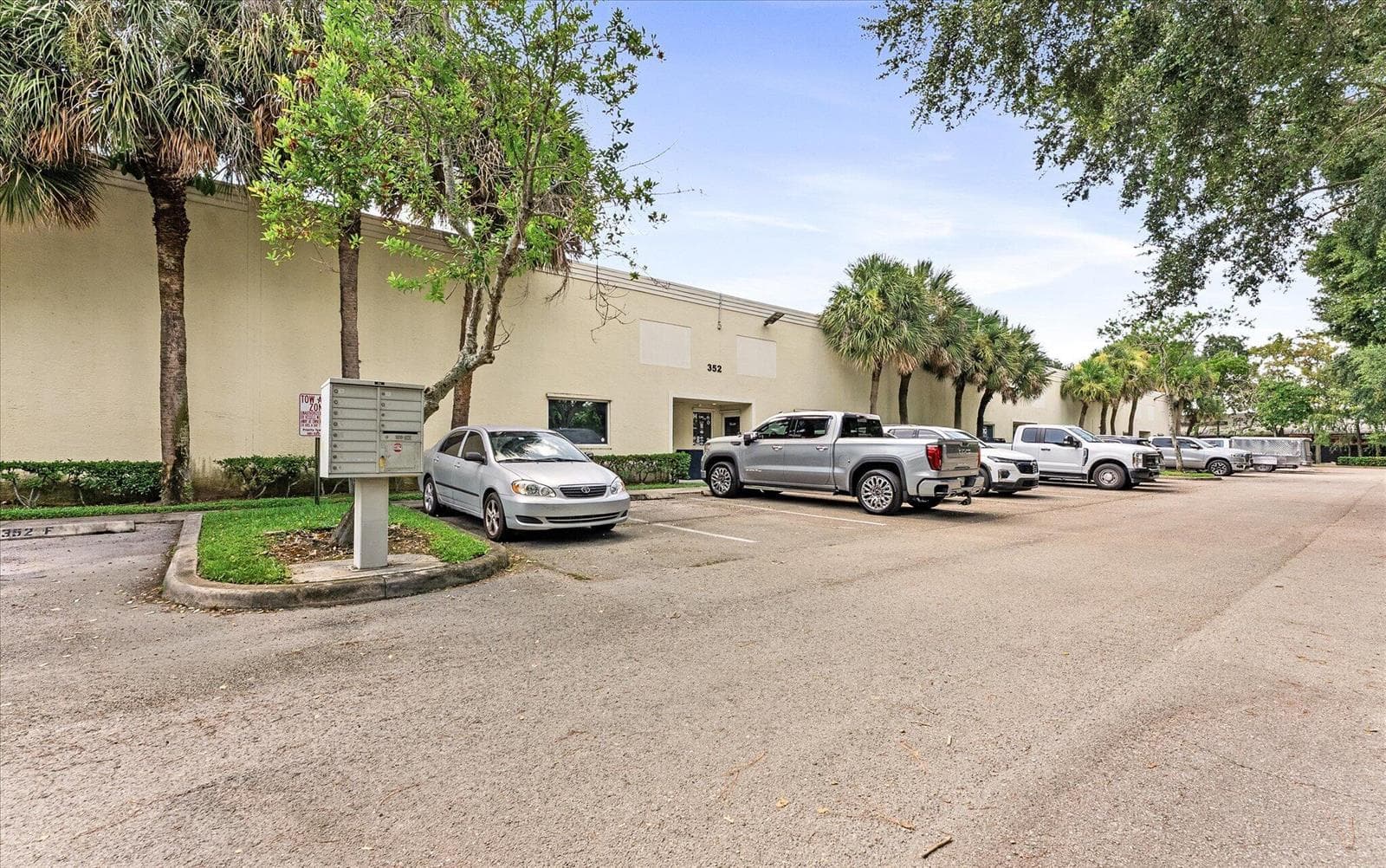 352 Tall Pines Road # G, West Palm Beach, FL 33413