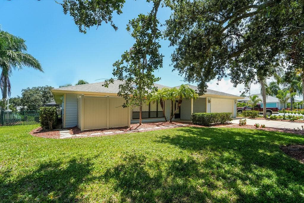 433 12th Street SE, Vero Beach, FL 32962 photo 4