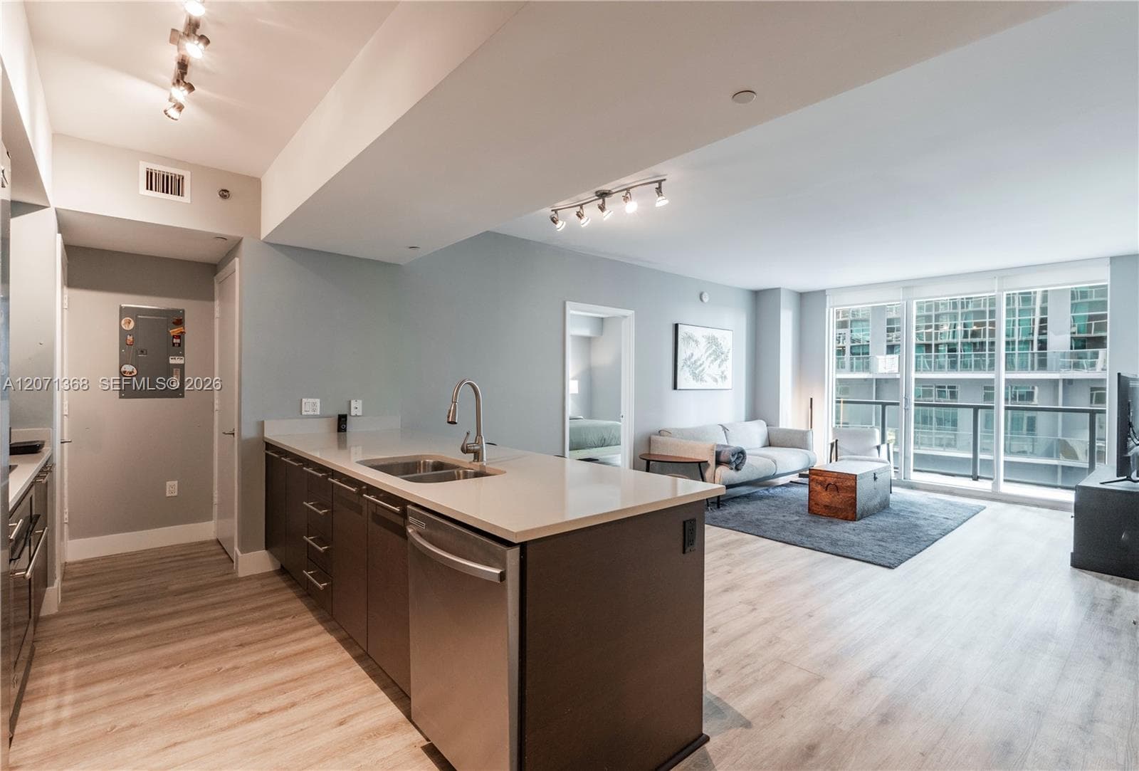 55 SE 6th St # 1205, Miami, FL 33131 photo 5