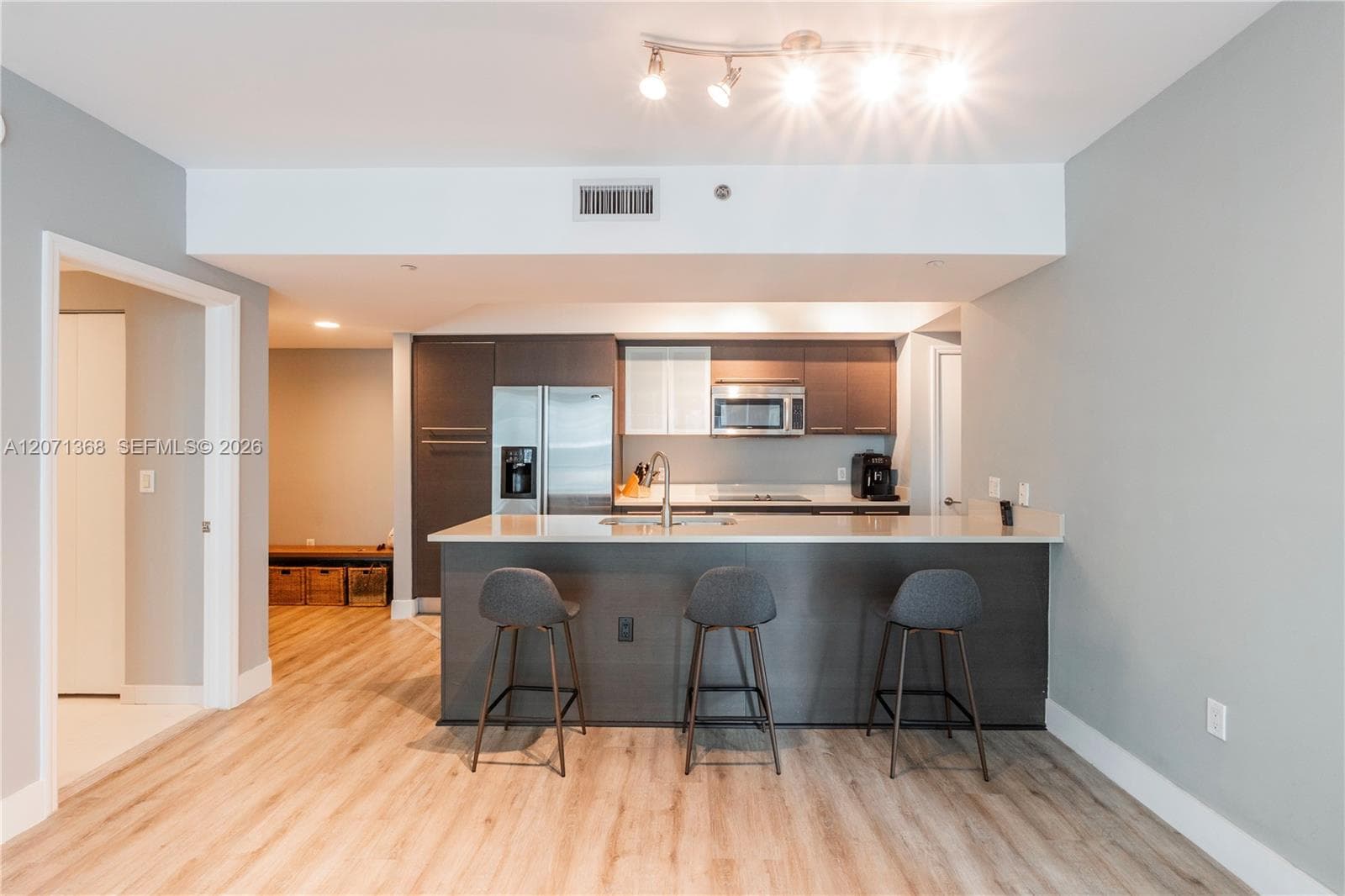 55 SE 6th St # 1205, Miami, FL 33131 photo 4