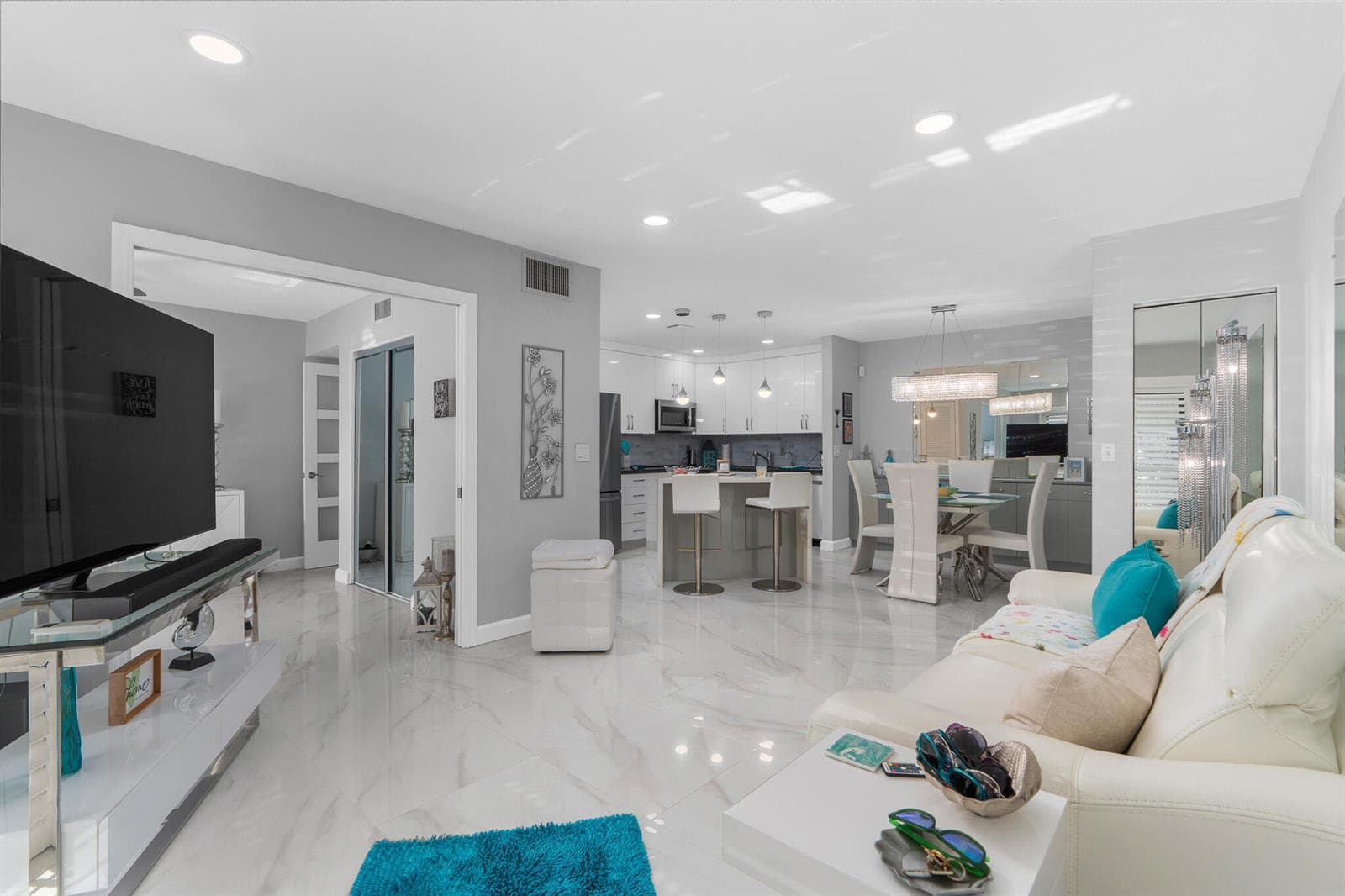 130 CYPRESS CLUB Drive # 306, Pompano Beach, FL 33060 photo 3
