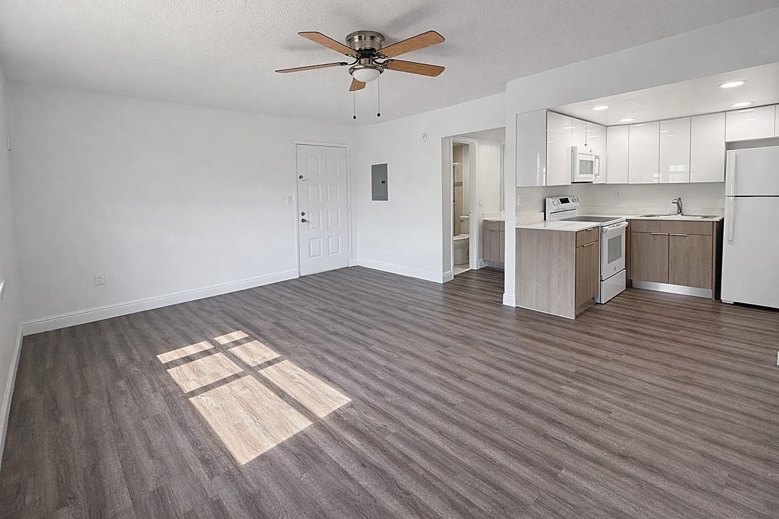 17350 NW 68th Avenue # 400-402A, Hialeah, FL 33015 photo 2