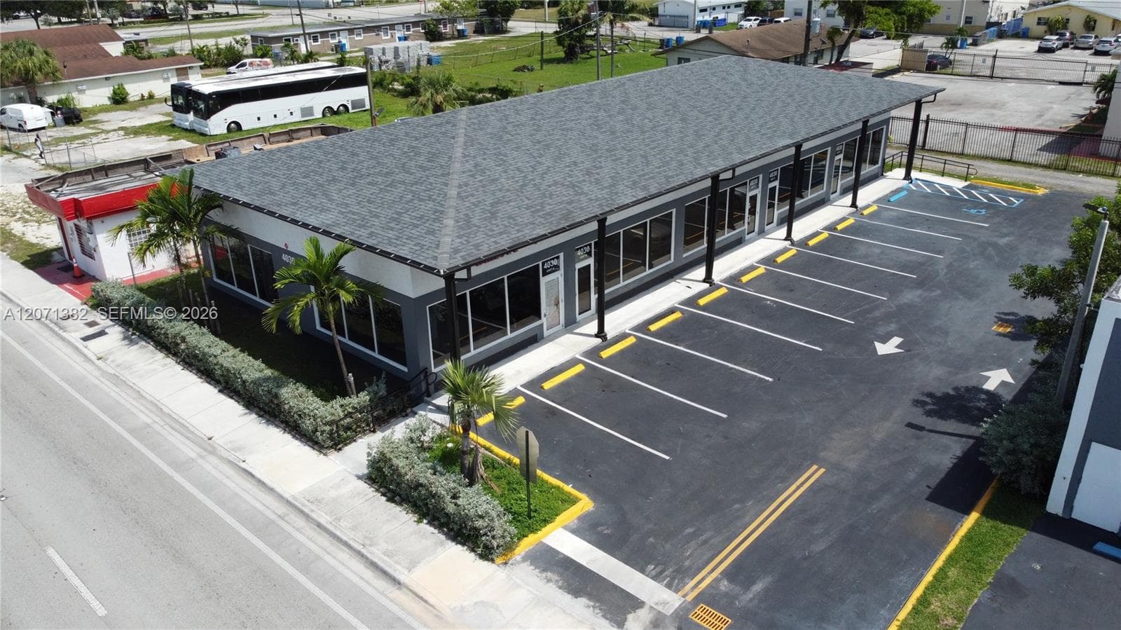 4030 Pembroke Rd, West Park, FL 33021 photo 2