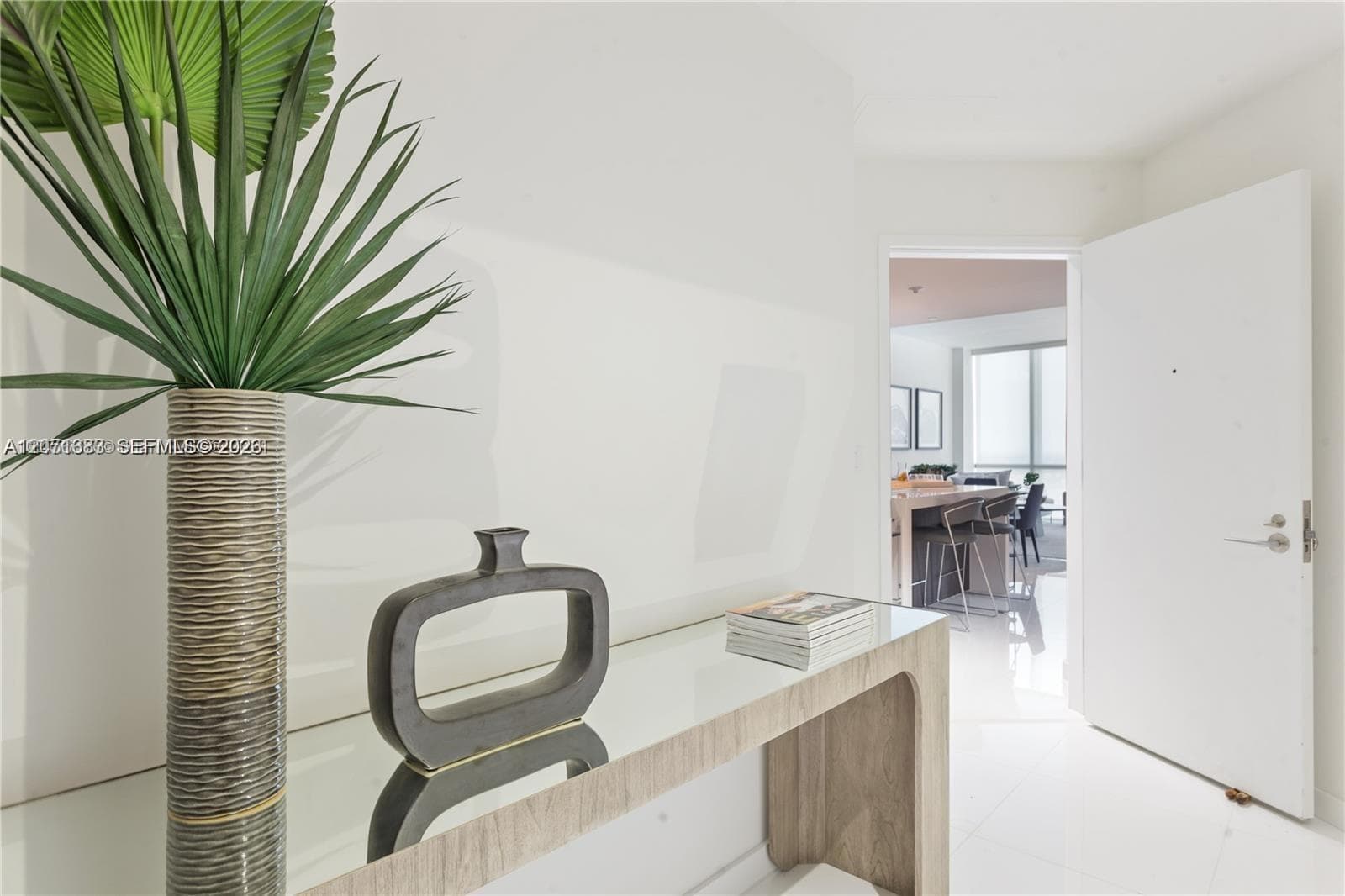 851 NE 1st Ave # 4106, Miami, FL 33132 photo 2