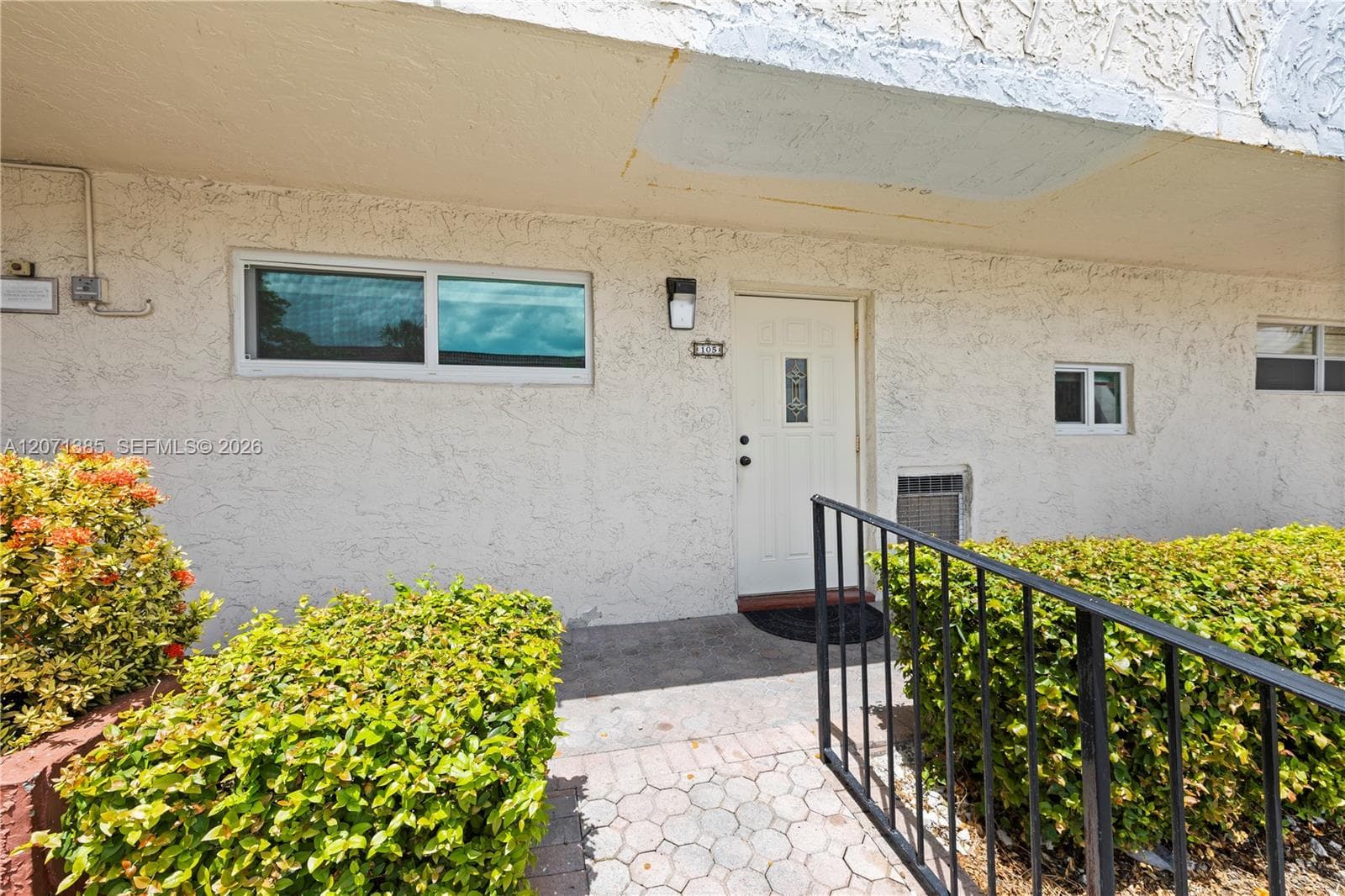 811 S Hollybrook Dr # 105, Pembroke Pines, FL 33025 photo 3