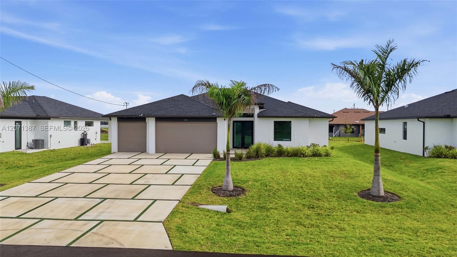 325 NE 15th Ter, Other City - In The State Of Florida, FL 33909 photo 4