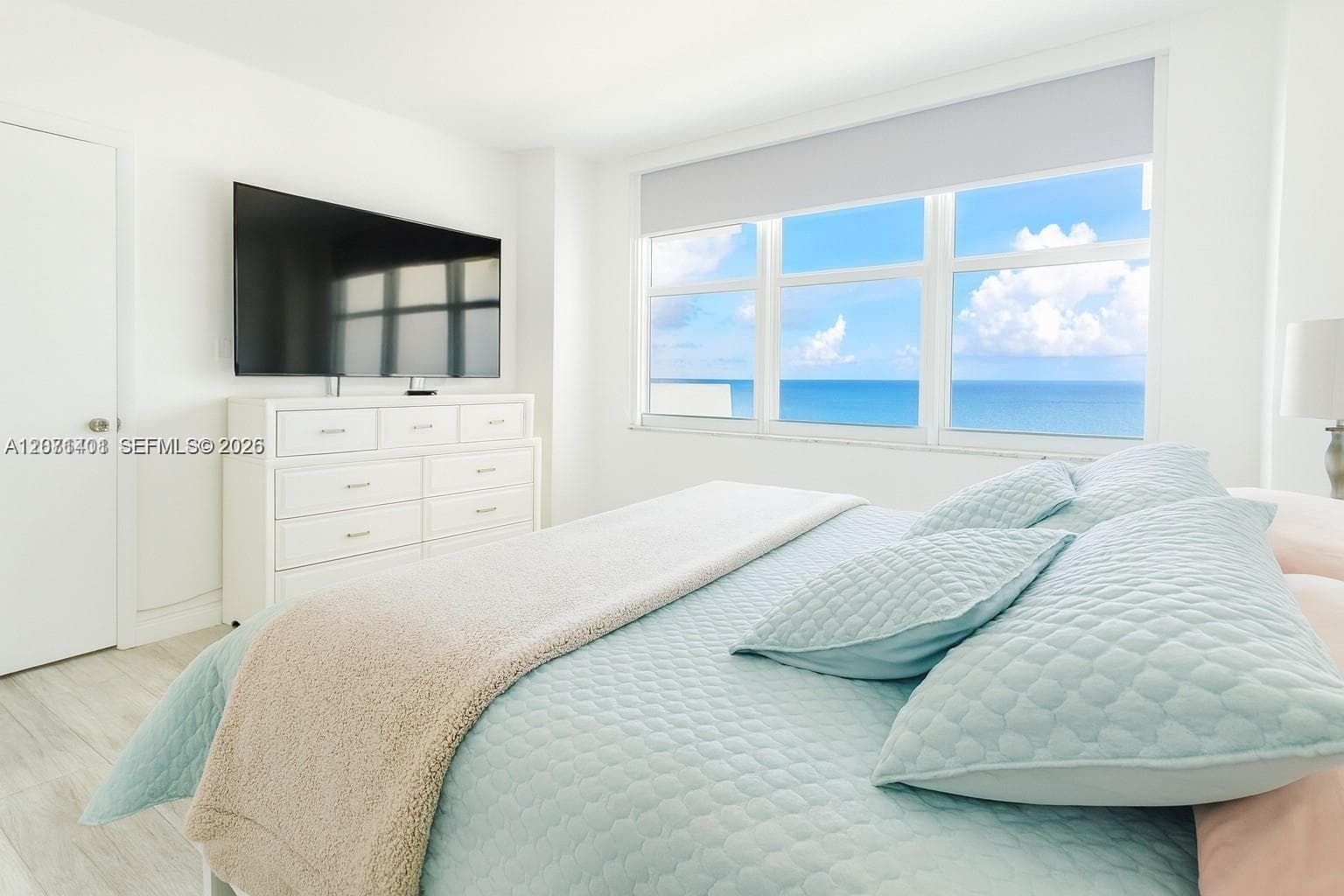 5601 Collins Ave # 1409, Miami Beach, FL 33140 photo 4