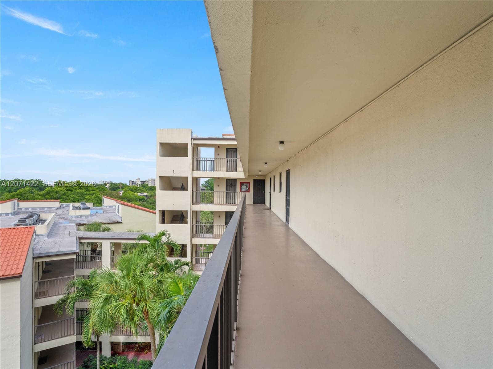2314 S Cypress Bend # 611, Pompano Beach, FL 33069 photo 2