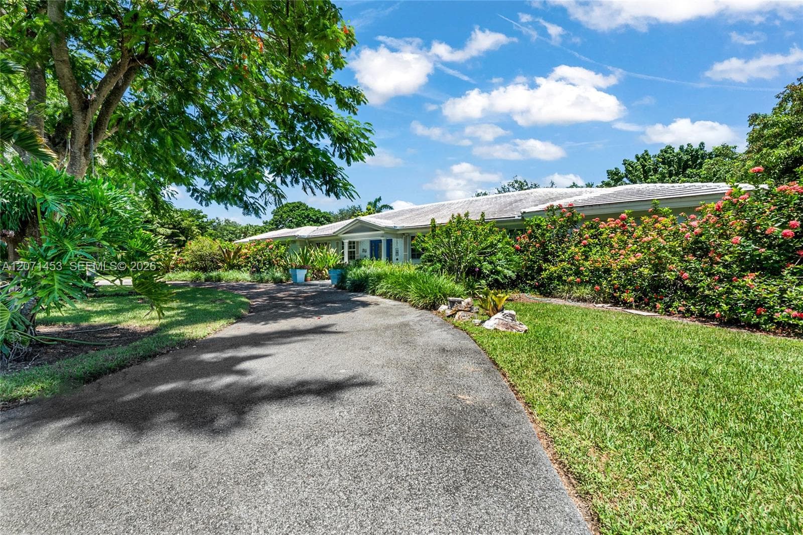 5455 SW 88th St, Miami, FL 33165 photo 2