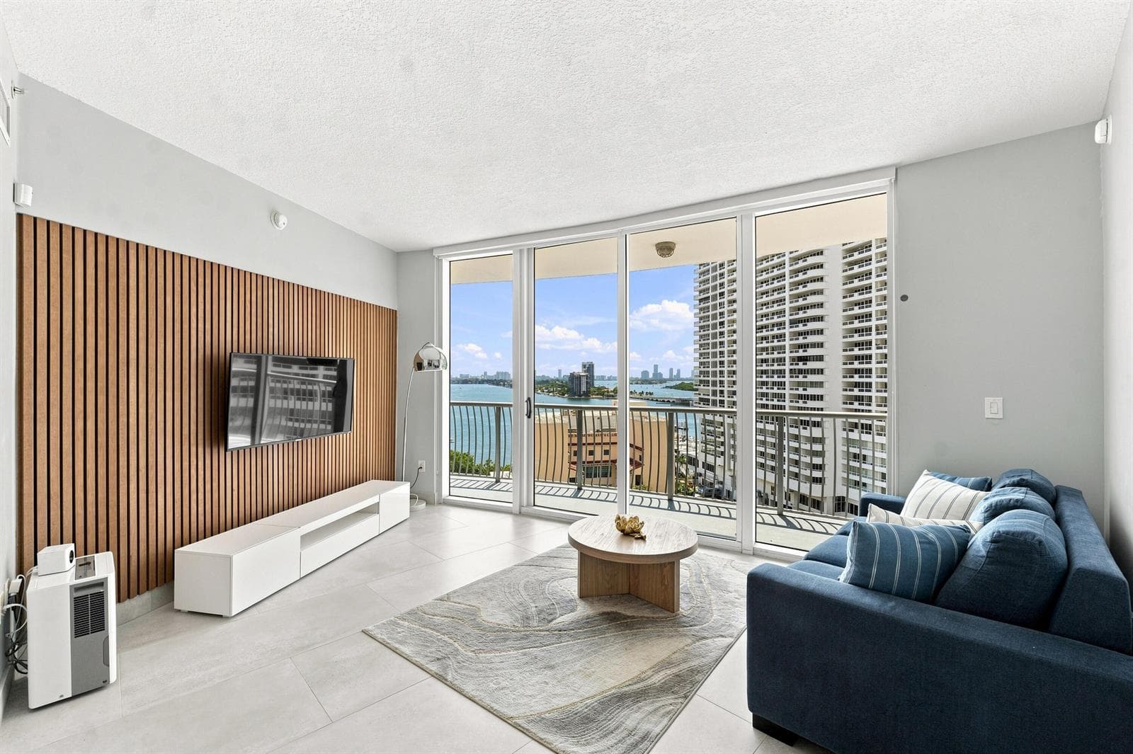 1750 N BAYSHORE Drive # 1202, Miami, FL 33132 photo 2