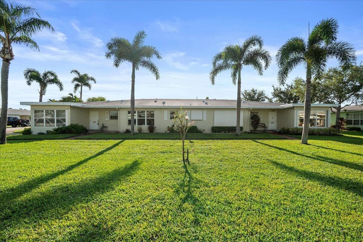 220 COUNTRY Lane # B, Boynton Beach, FL 33435 photo 2
