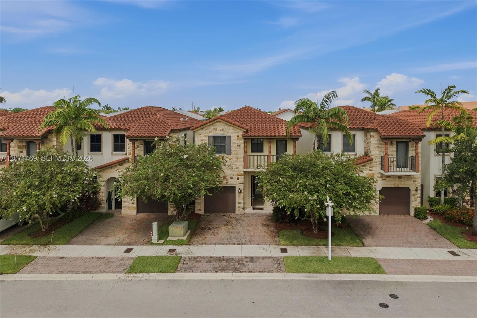 7042 NW 103rd Path, Doral, FL 33178 photo 3