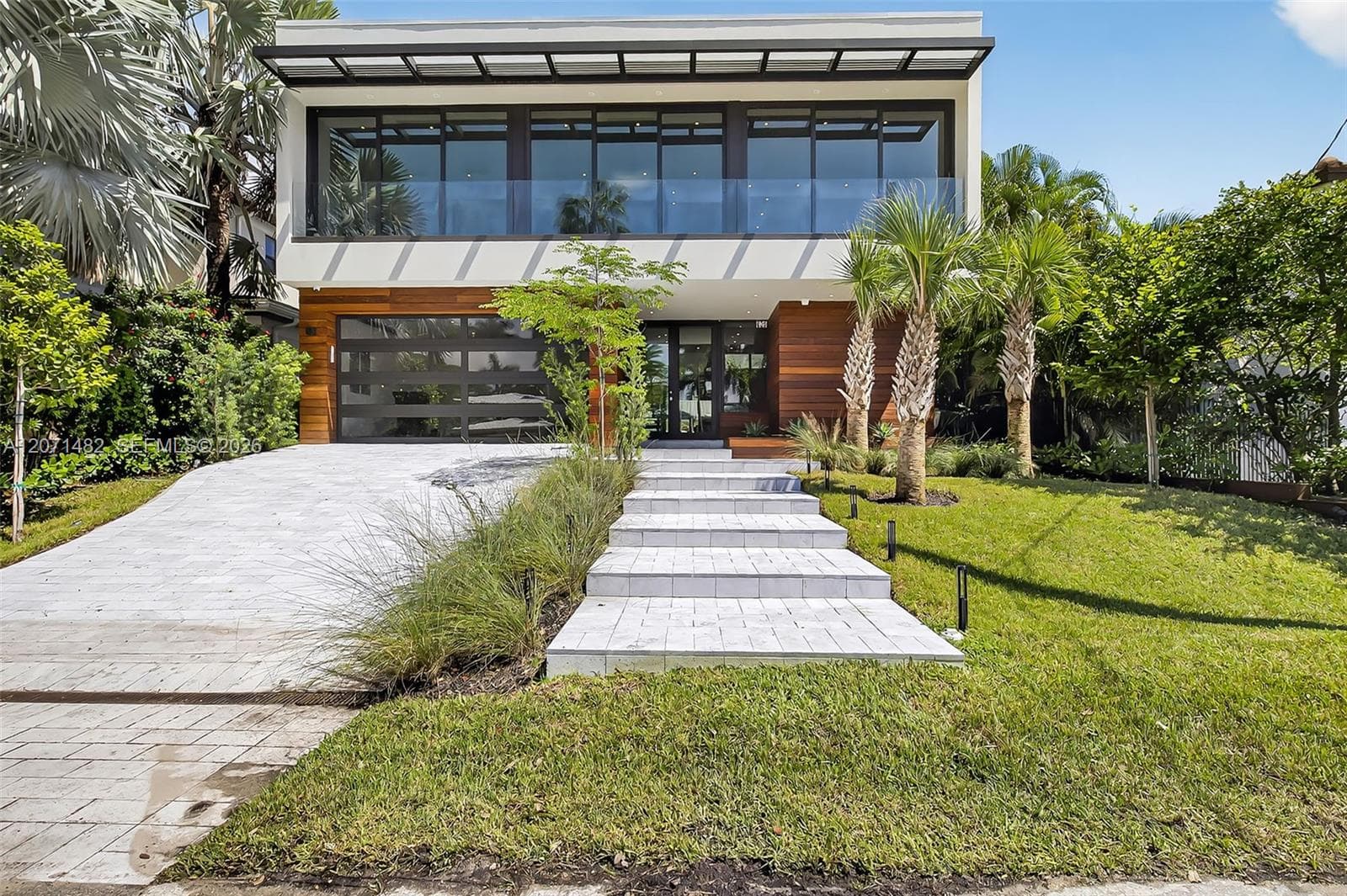 620 Solar Isle Dr, Fort Lauderdale, FL 33301 photo 2